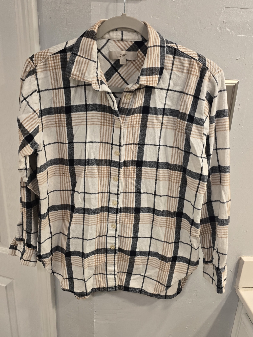LOFT Women’s Beige & Black Plaid Button-Up Shirt